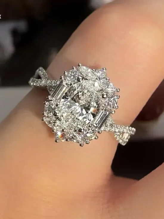 2 ct Ring - size 8 - Picture 3 of 4